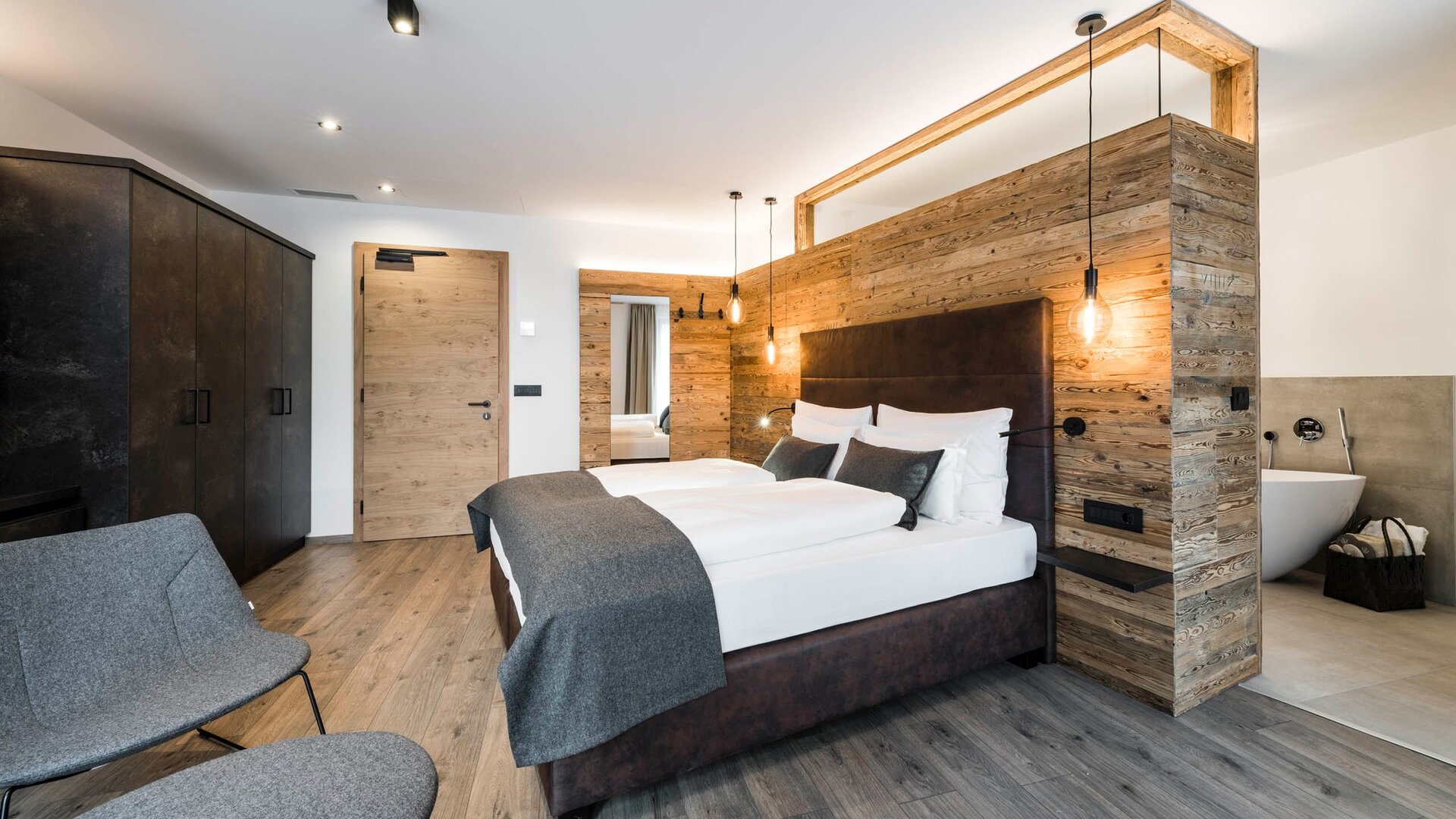 Hotelzimmer mit Whirlpool Vinschgau - Matill Hotelzimmer mit Whirlpool Vinschgau - Matill