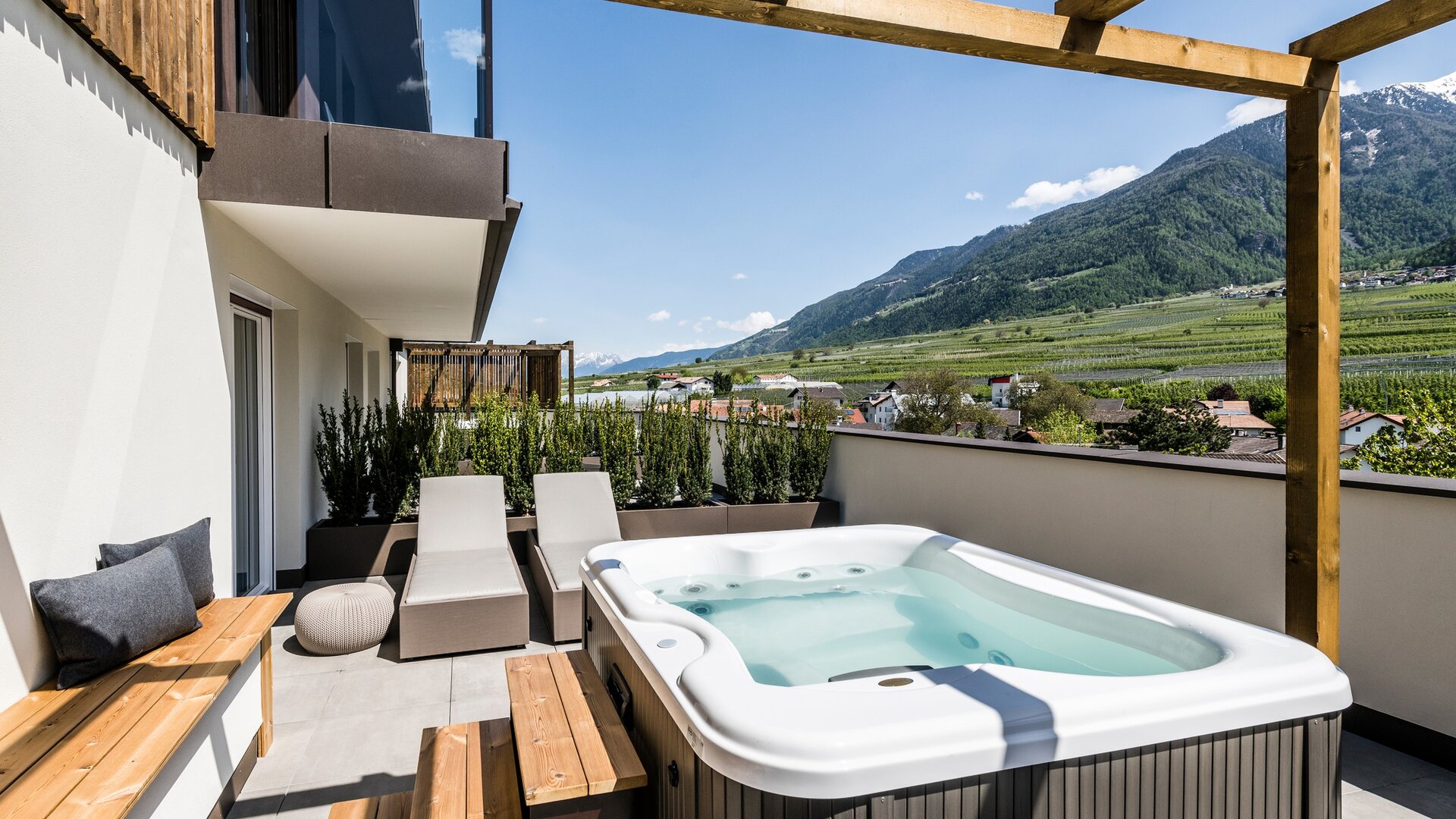 Suite mit Whirlpool Südtirol - Private Wellness Suite mit Whirlpool Südtirol - Private Wellness