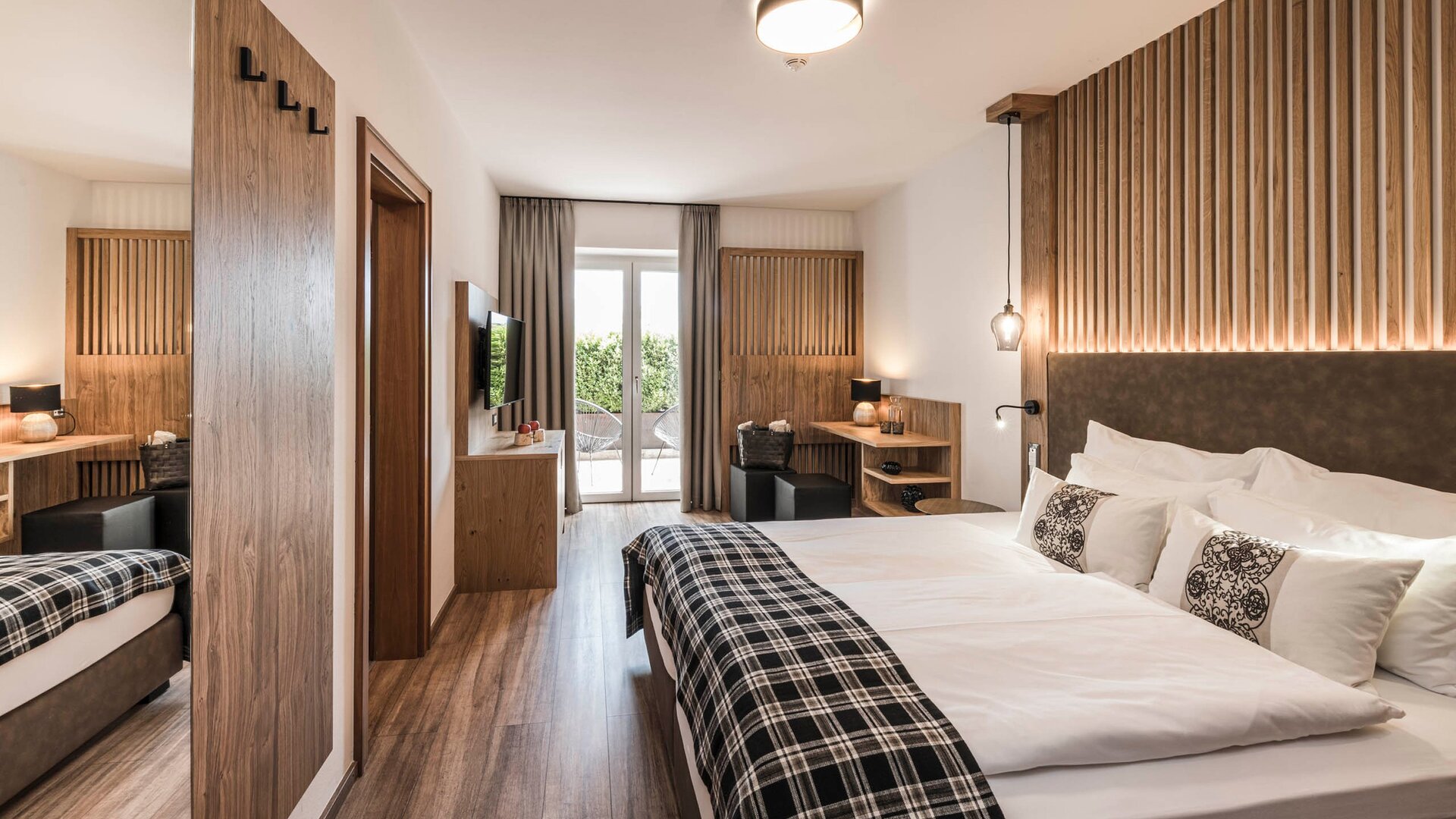 Ihr Urlaub im 4 Sterne Superior Hotel Latsch - Matill Ihr Urlaub im 4 Sterne Superior Hotel Latsch - Matill